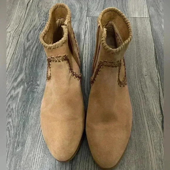 Women’s Jack Rogers Gemma Tan Suede booties - Picture 3 of 8
